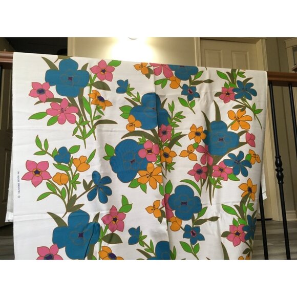 5th Avenue Designs Fabric Flower Power Fabric Large Print Turquoise Pink 8 Yd - Picture 10 of 10